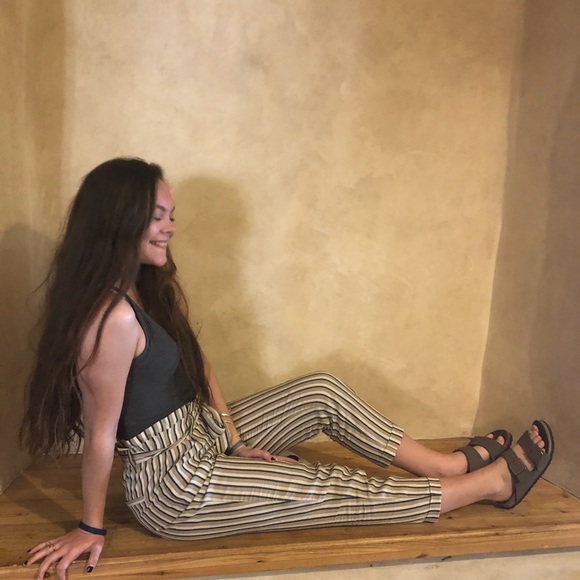 Meet your Posher, Lauren - Picture 1 of 1